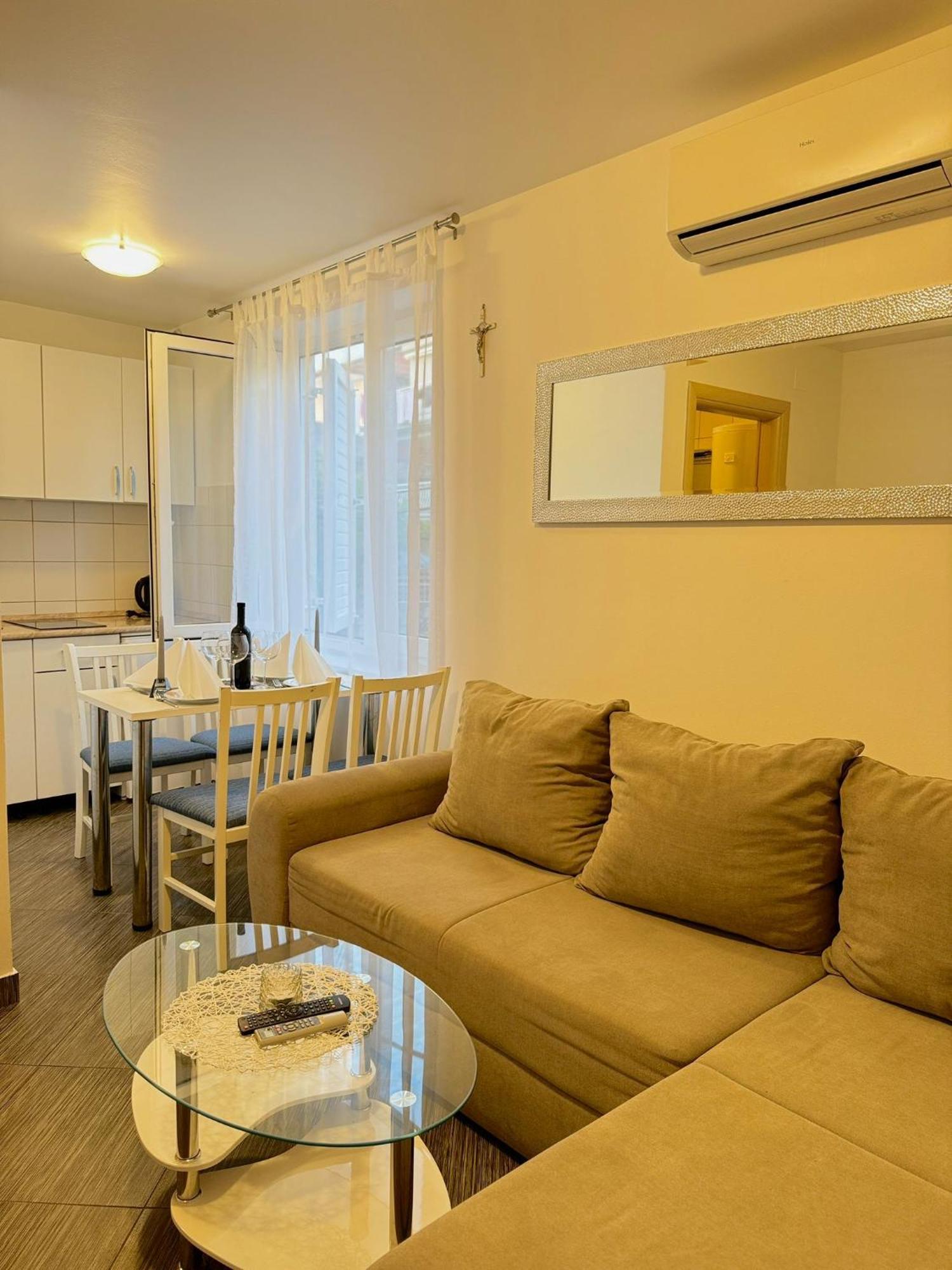 Villa Domgjoni ซริกเวนิซา ห้อง รูปภาพ